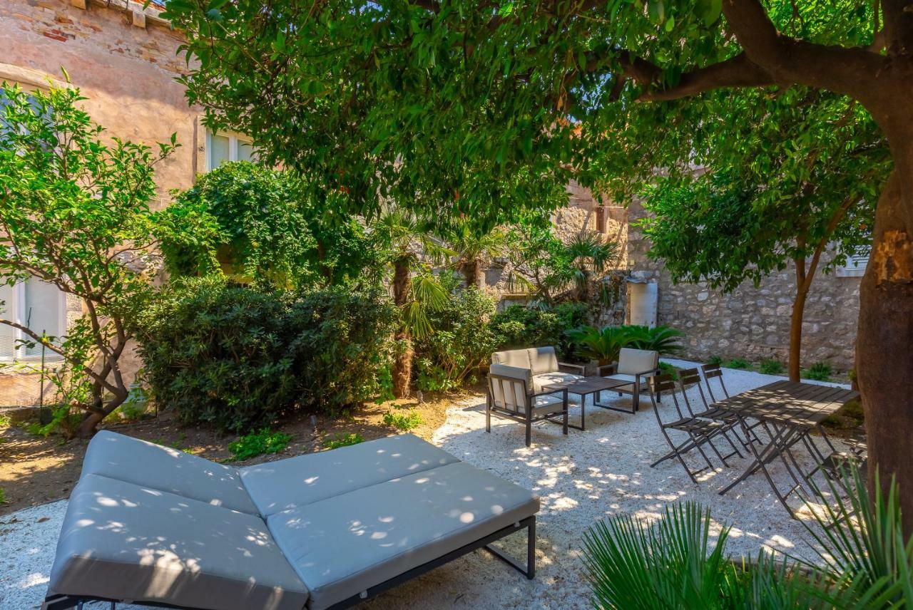 Villa Old Town House With Floor Heating & Lush Private Garden Dubrovnik Exterior foto